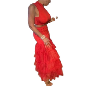 Beautiful ruffled hem two piece skirt set sz Large